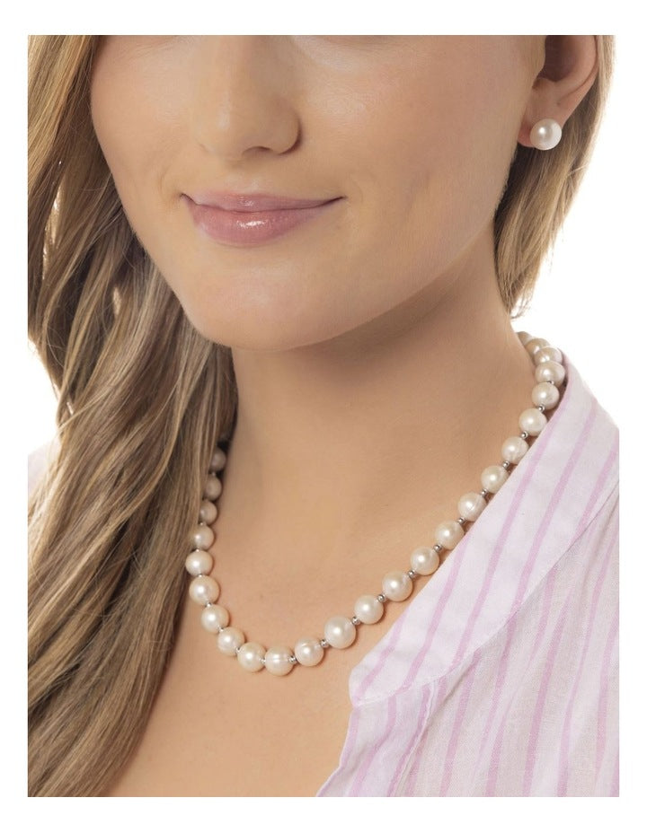 Classic Pearl Studs Extra Large in White