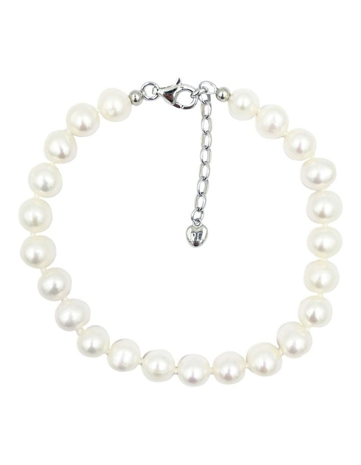Classic Pearl Bracelet in White