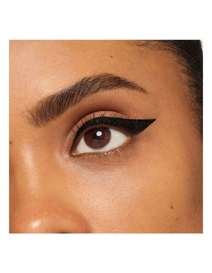 ColorStay Wing Line Liquid Liner Blackest
