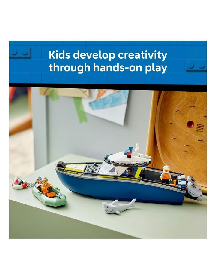 City Police Boat Chase 60456