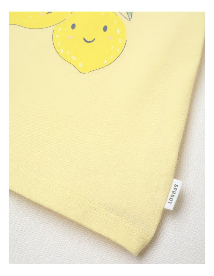 Essential Lemon T-Shirt in Yellow