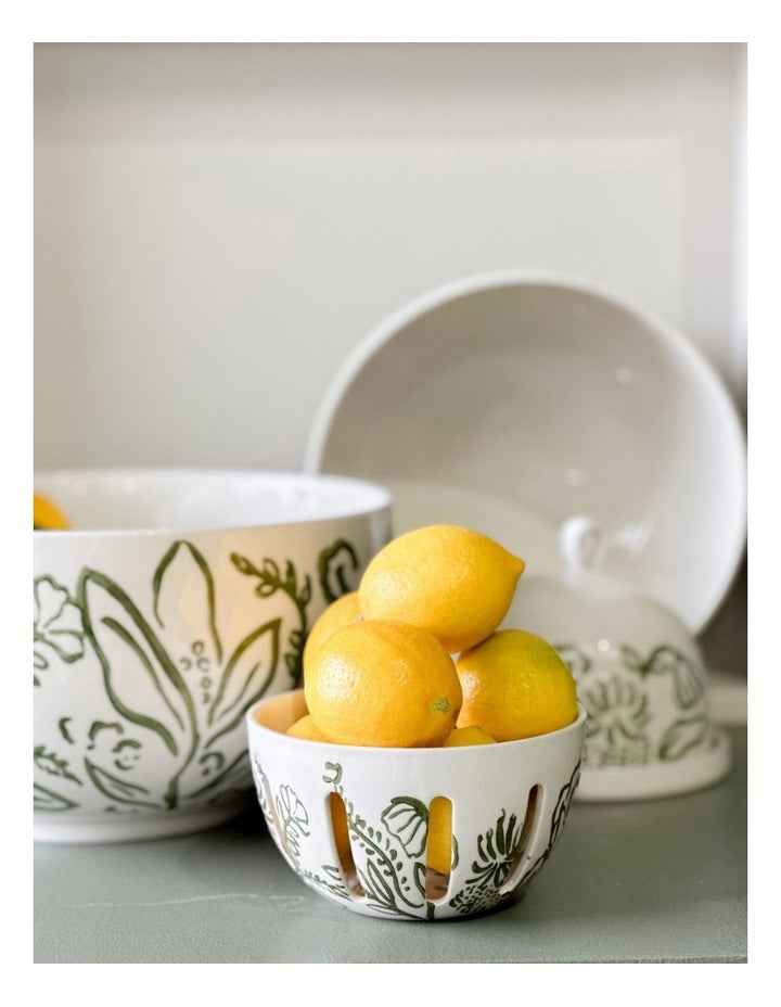 Australian Farmhouse Butter Dish 15 x 13cm in White