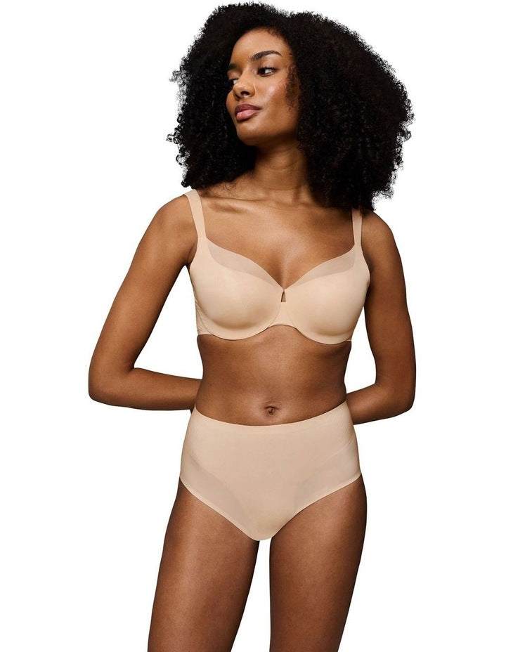 Body Make Up Illusion Curve Minimiser Bra in Beige