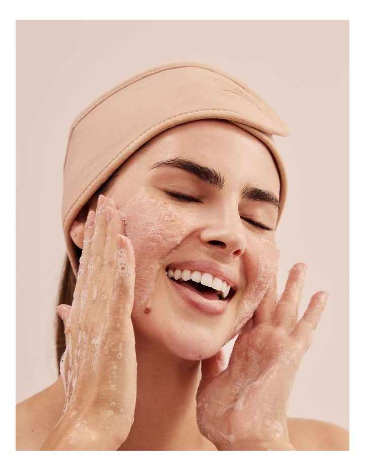 Swept Away, Beauty Headband