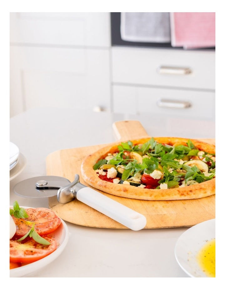 Pizza Wheel in Porcelain