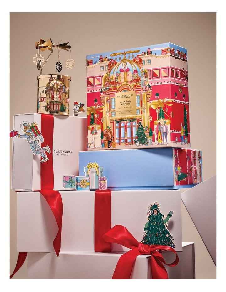 A Tahaa Affair Soy Candle & Spinning Carousel 380g