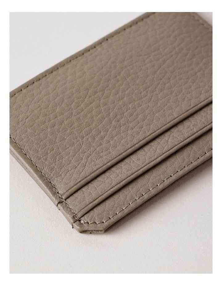 Nesh Card Holder in Brown