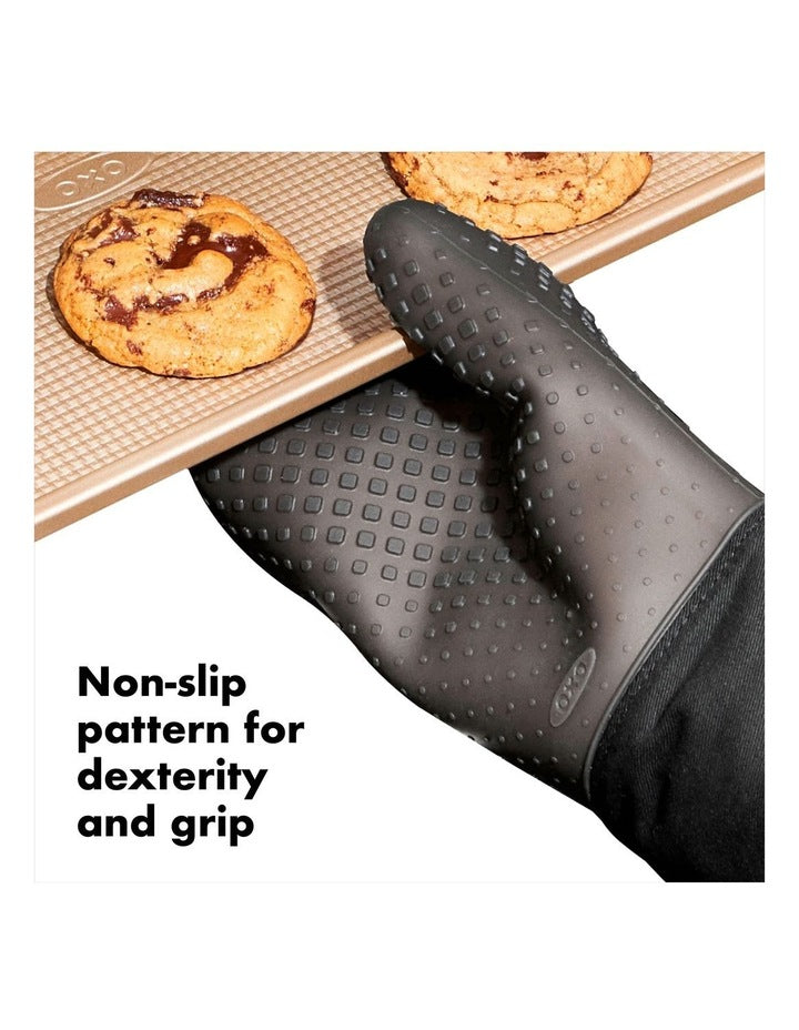 Silicone Oven Mitt in Black