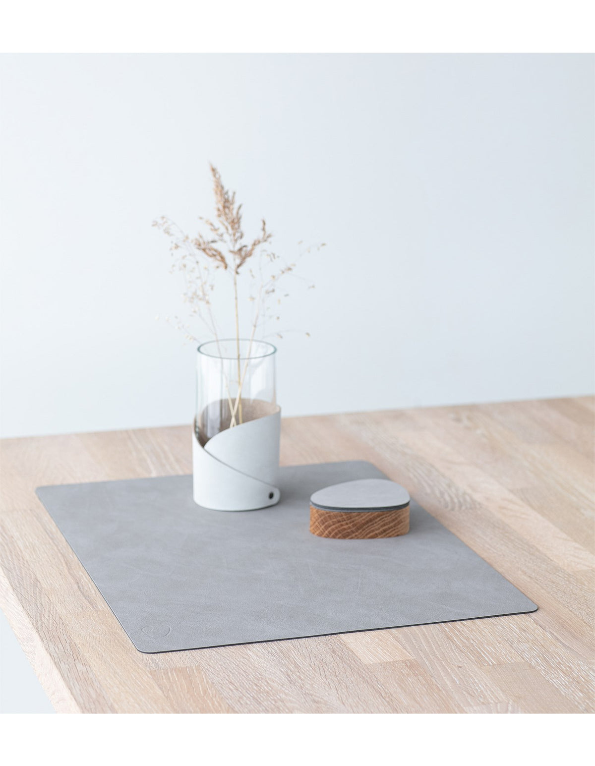 TABLE MAT SQUARE LARGE NUPO LIGHT GREY