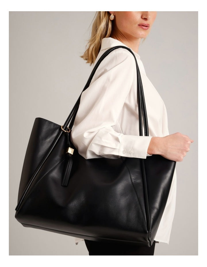 Tam Leather Tote Bag in Black