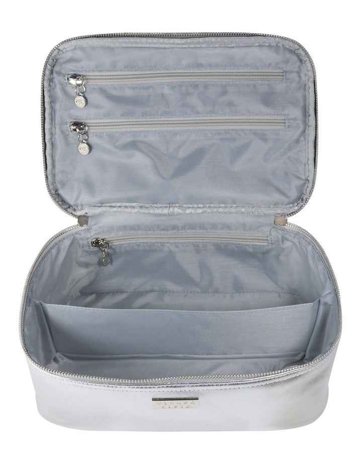 Premium Silver Medium Beauty Case