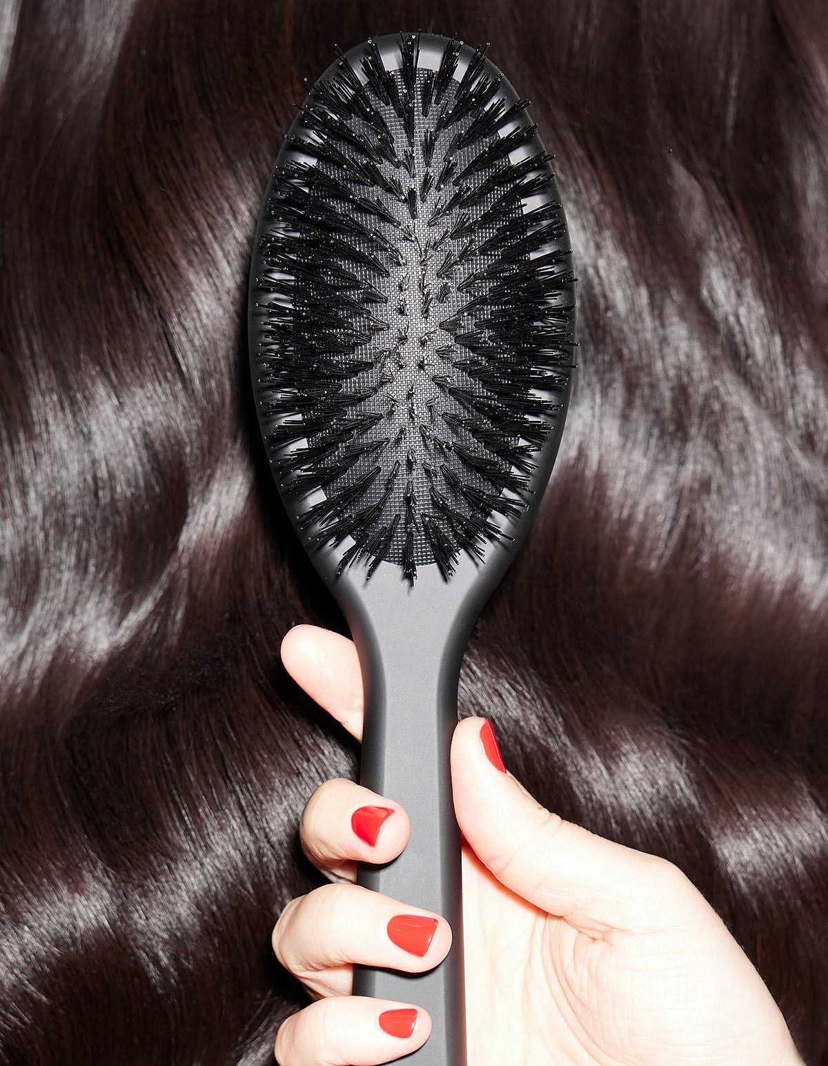 The Dresser - Oval Dressing Hairbrush