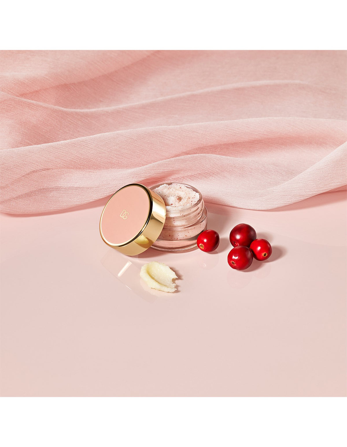 NOURI LIP BERRY SCRUB