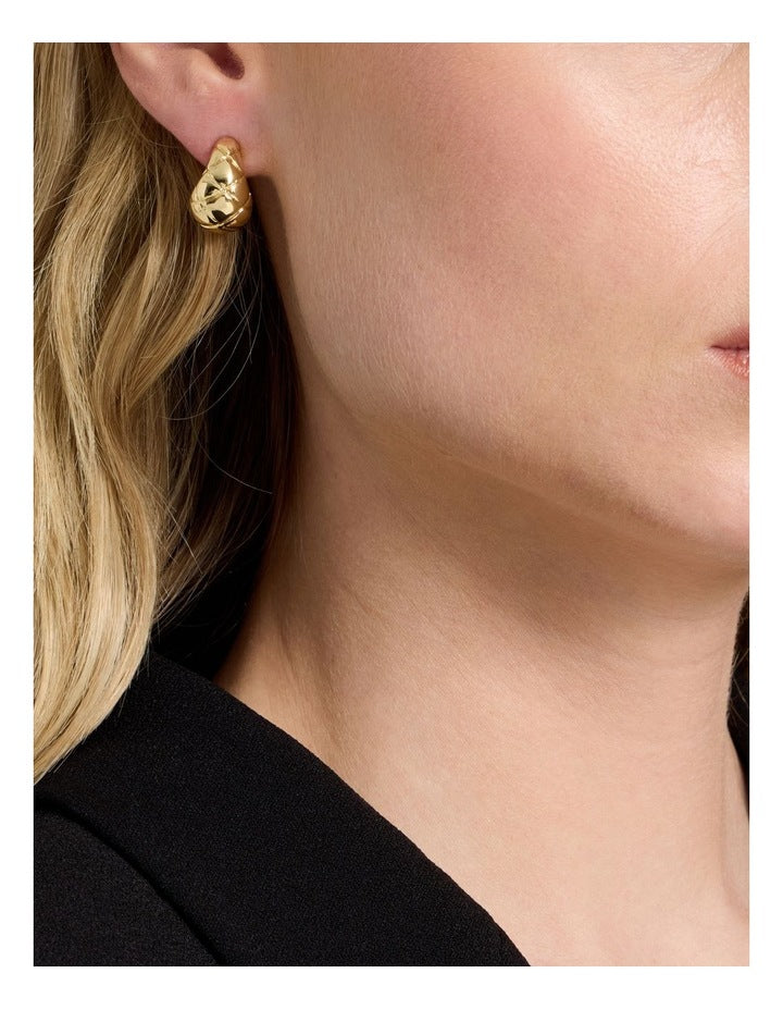 Small Drop Earring in Gold