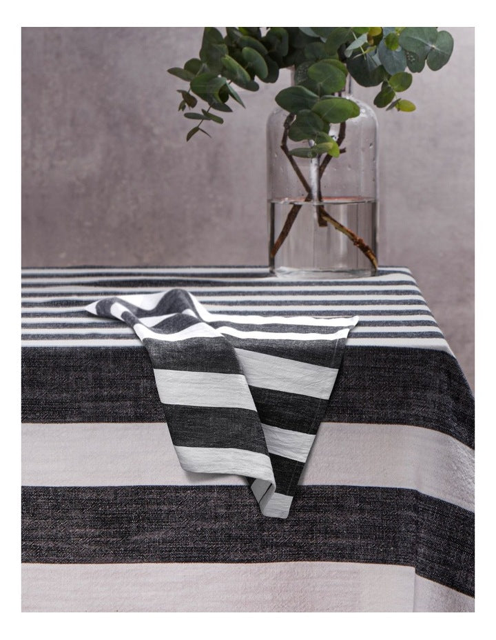 Hemingway Napkins 4 Pack in Black