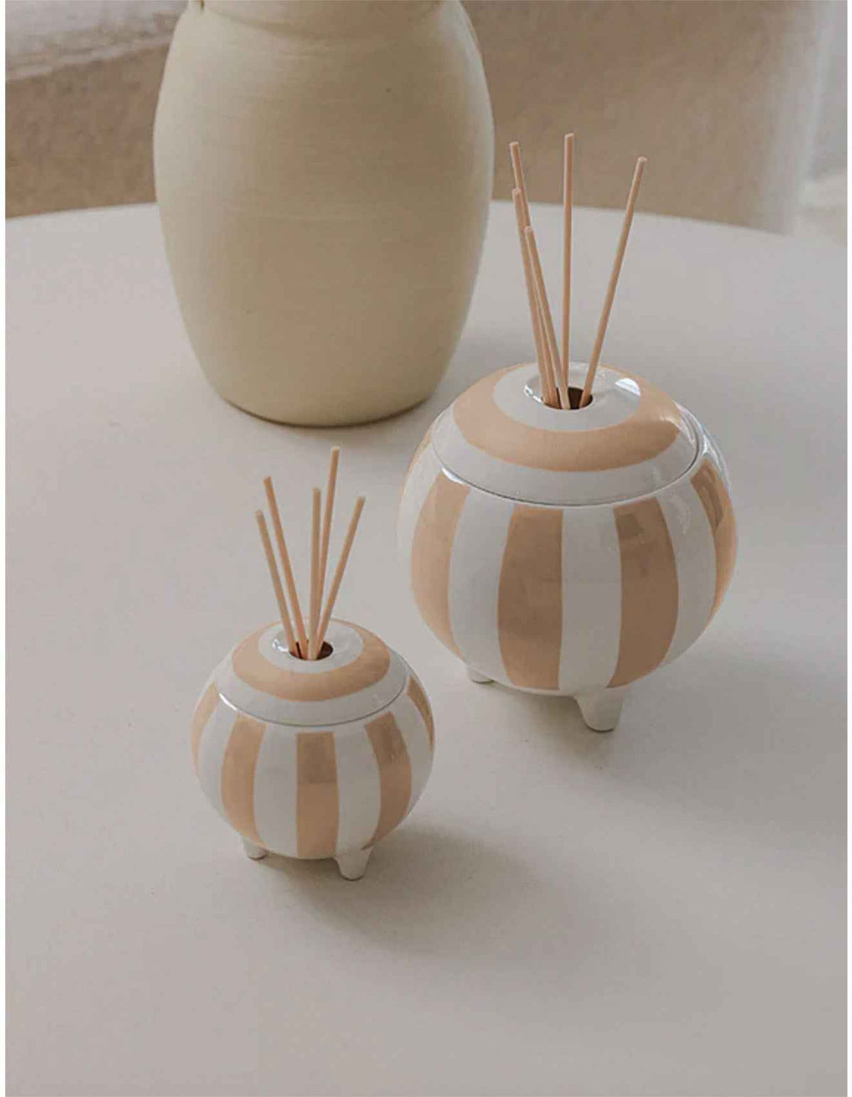Patchouli, Pear & Oud Large Ceramic Diffuser 350ml