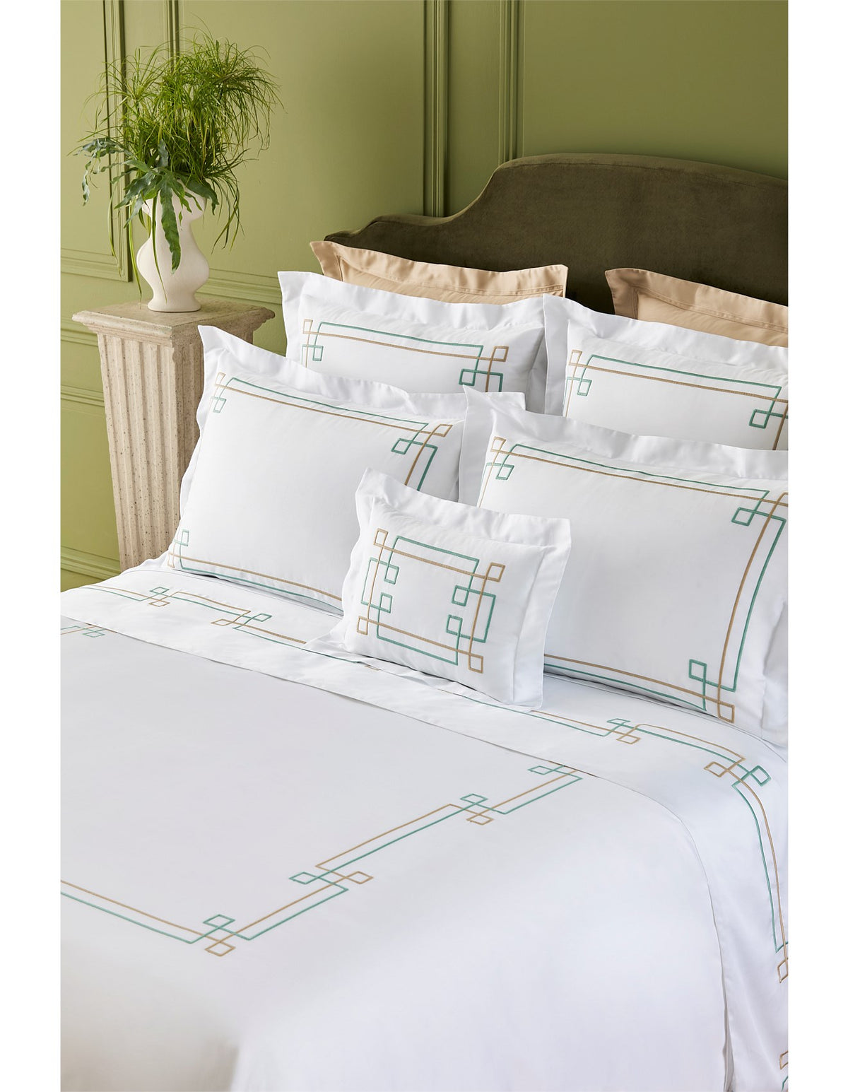Villa Standard Pillowcase