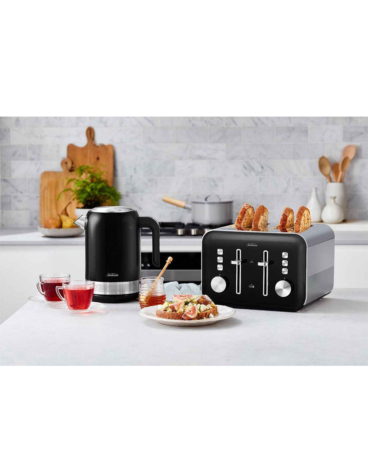 KEP4007BK Simply Shine 1.7L Kettle Black