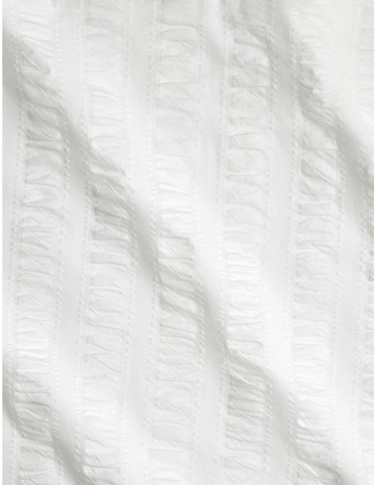 TEXTURES SEERSUCKER STRIPE KING QUILT COVER SET IN WHITE