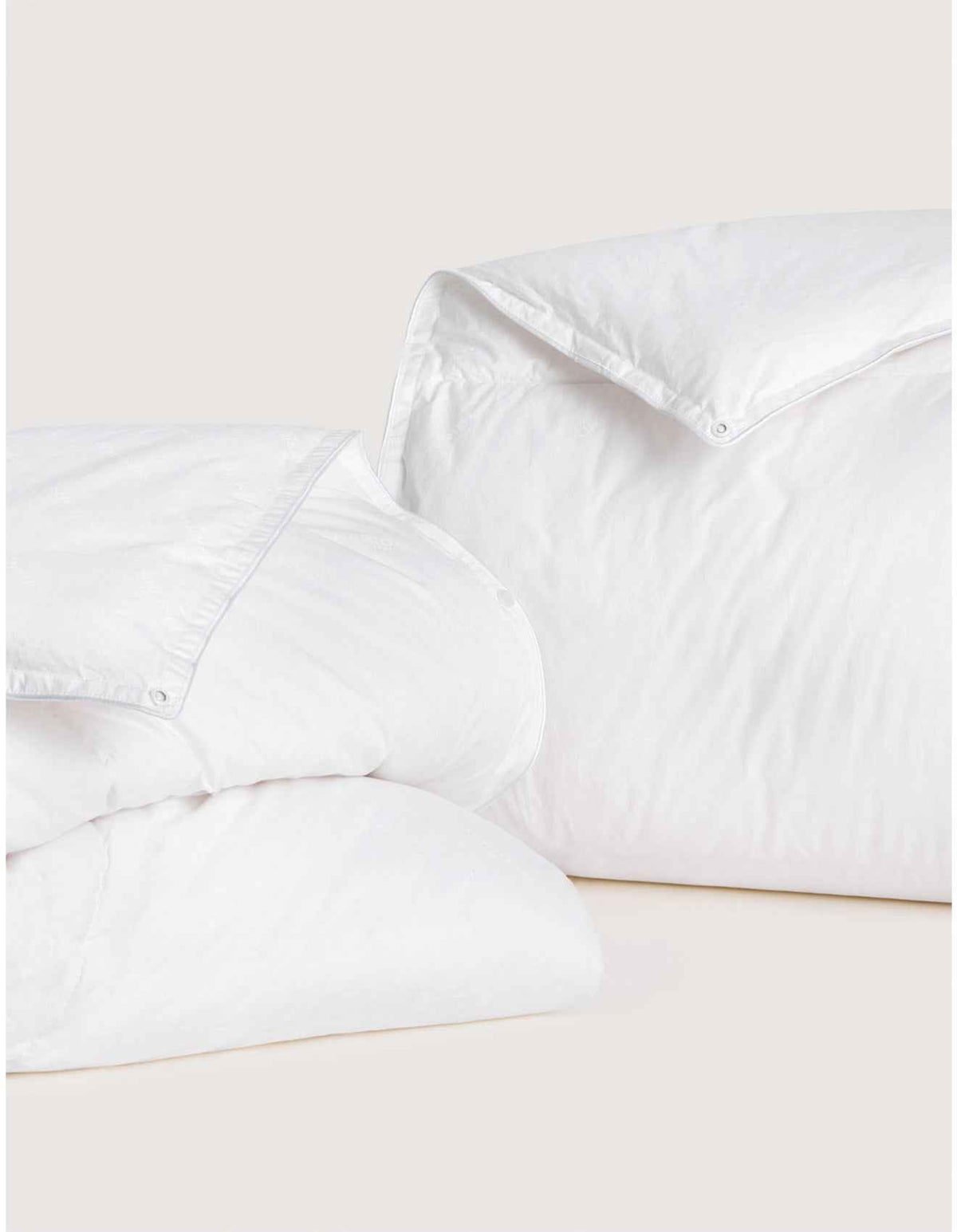 DELUXE DREAM QUEEN HALF LIGHT QUILT