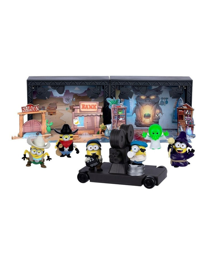 ILLUMINATION'S MINIONS & MONSTERS BACKLOT STUDIO SET