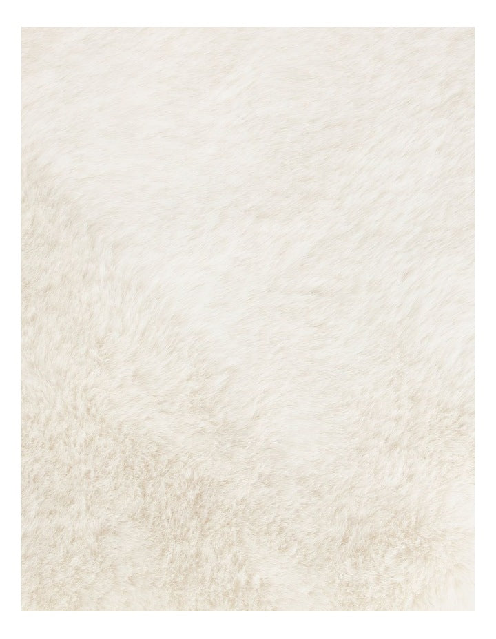 Amelie Faux Fur Throw in Creme