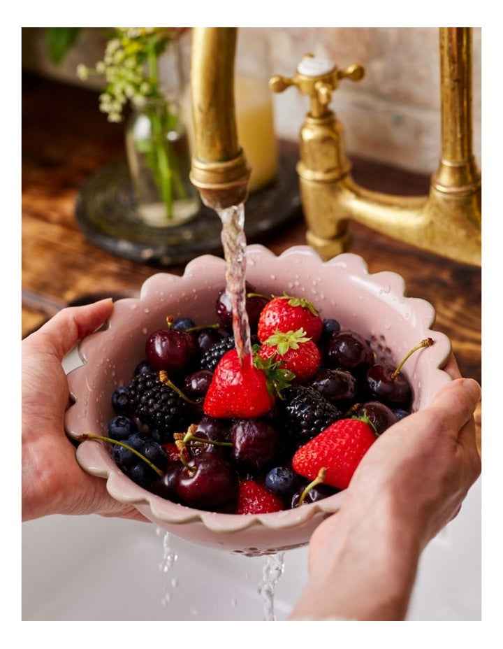 Big Love Beautiful Berry Bowl 20cm in Pink