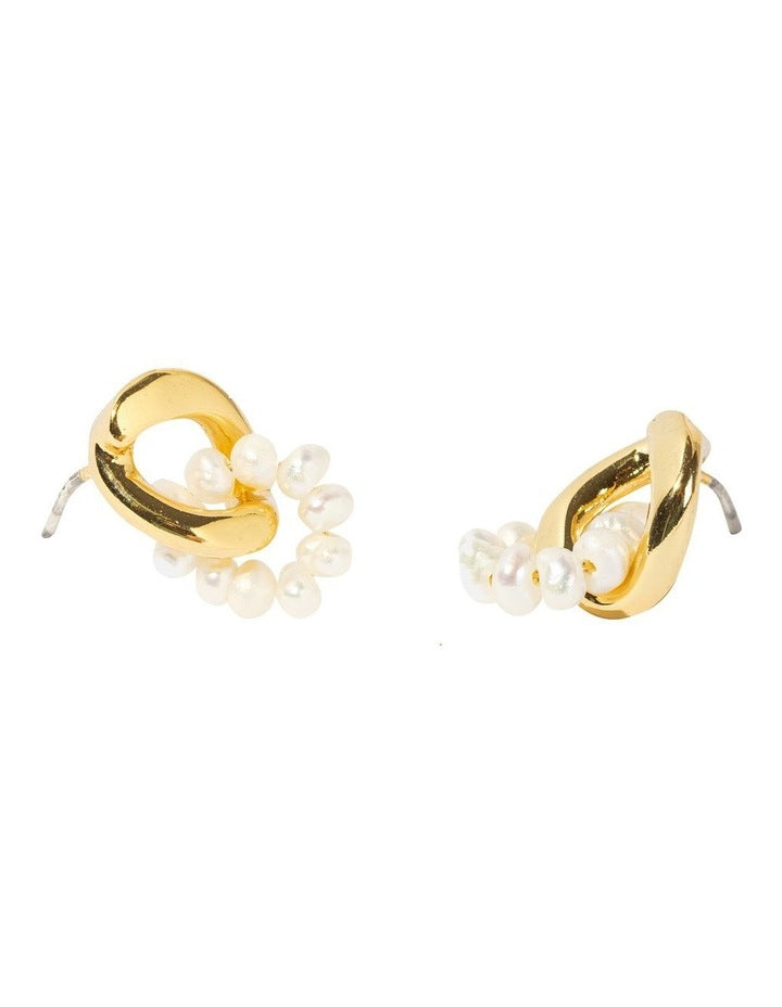 Petite Pearl Link Earrings in Gold