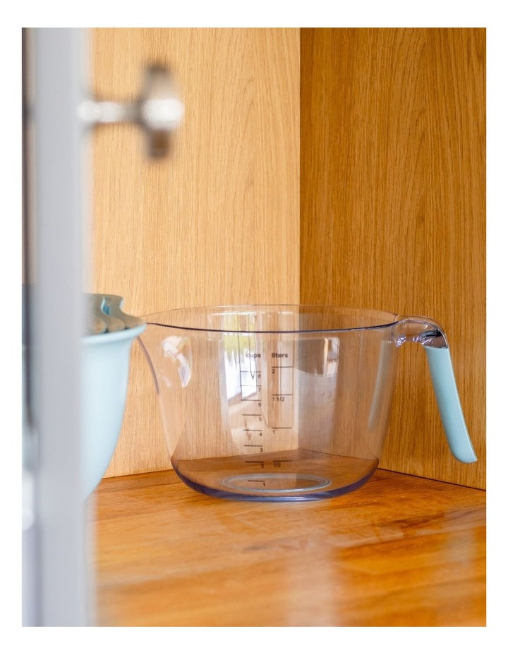 Mixing and Measuring Bowl with Handle Mineral Water