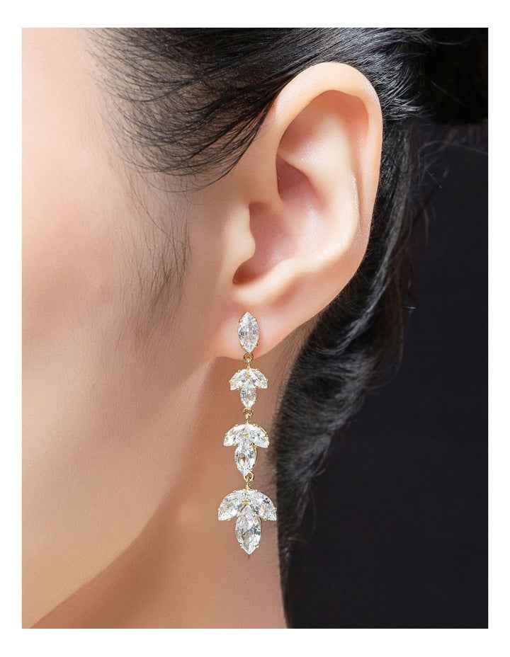 Floral Style Drop Earrings GJEE118M in Gold