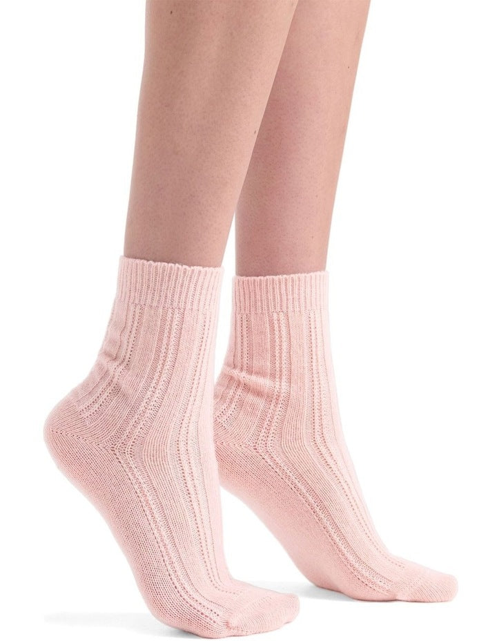 Angelina Cable Crew Sock in Rosette