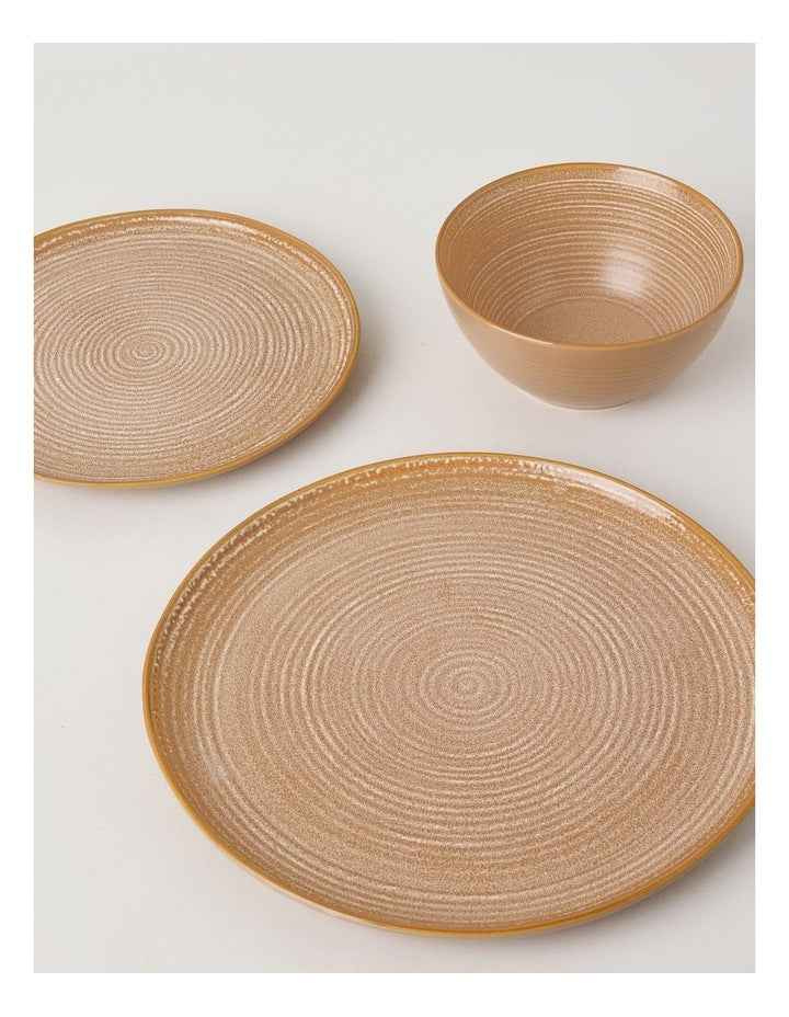 Desert Flower Dinner Plate in Rust