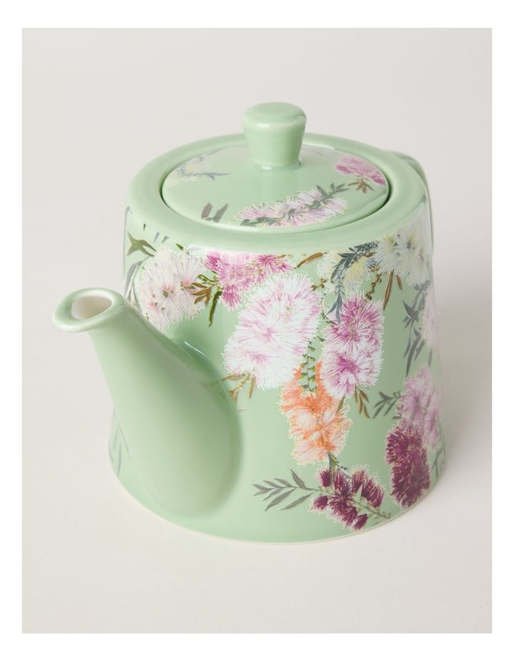 Lauren Stringini Bottlebrush Teapot in Green