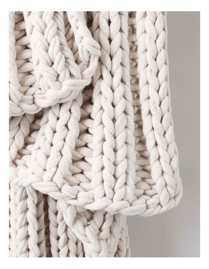 Chunky Knit Throw in Natural
