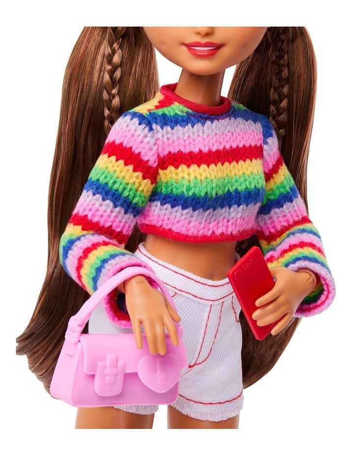 Barbie Dream Besties Weekend Getaway Teresa Fashion Doll with 7 Travel Themed Accessories