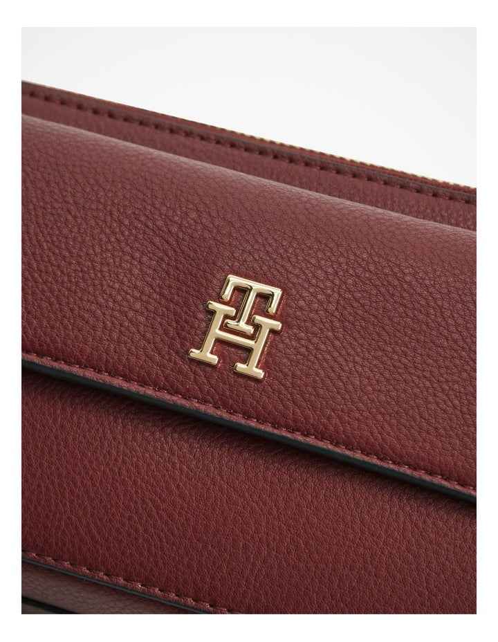 Hilfiger Icon Crossbody Camera Bag in Red