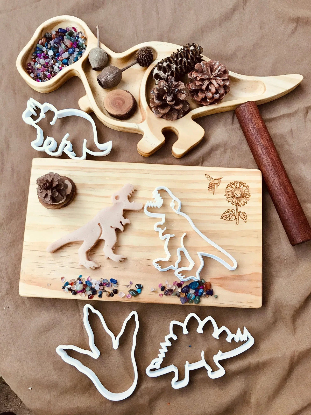T-Rex Bio Cutter by Beadiebug Playdough Sand Toys Dinosaur toy Art and Craft for Kids Dinosaur and Dragon Theme 3yrs+