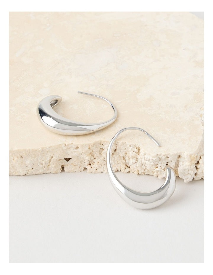 Smooth Curved Hoop Earrings in Silver