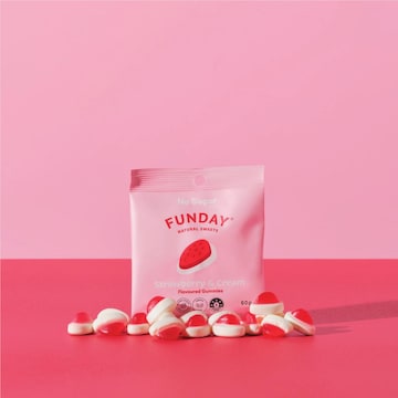 Funday Natural Sweets Flavoured Gummies Strawberry & Cream 50g