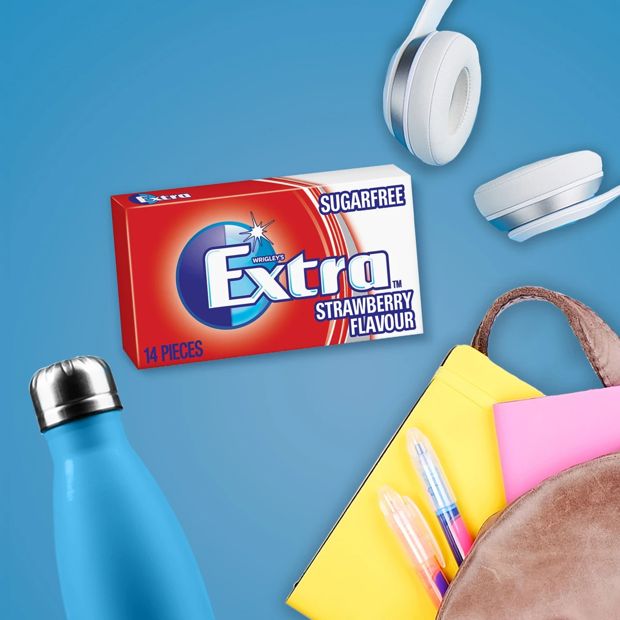 Wrigley's Extra Strawberry Chewing Gum - 14 Pieces