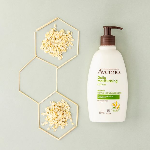 Aveeno Active Naturals Daily Moisturising Body Lotion 354ml - Natural Colloidal Oatmeal