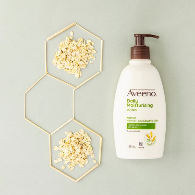 Aveeno Active Naturals Daily Moisturising Body Lotion 354ml - Natural Colloidal Oatmeal