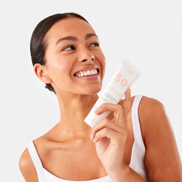 OXX Skincare SPF 50+ Face Moisturiser and Sunscreen 75ml - Vitamin E