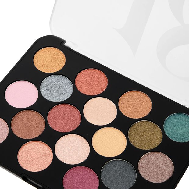 18 Shades Eyeshadow Palette, Metallic - OXX Cosmetics