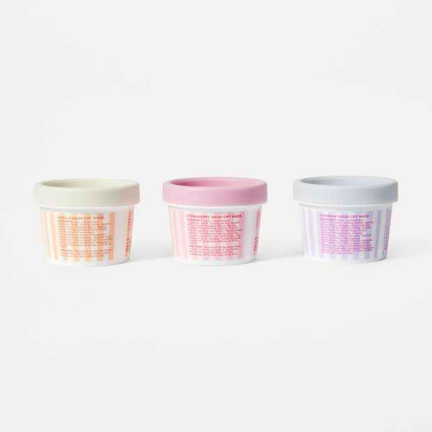 OXX Beauty 3 Petite Scoops Ice Cream Wash Off Face Masks - Vanilla - Strawberry and Birthday Cake Scented