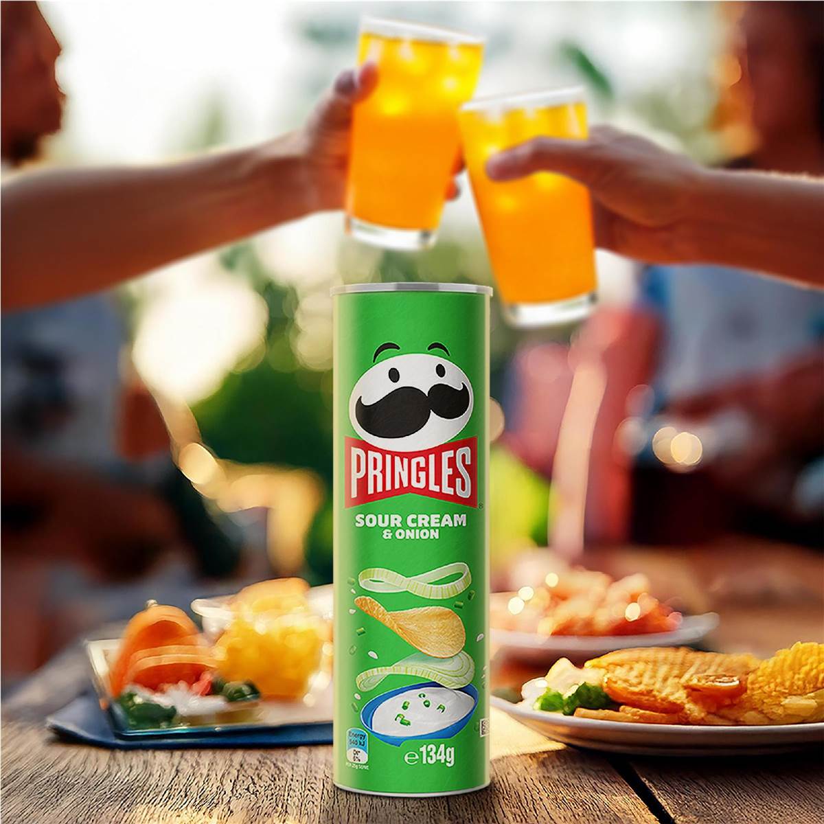 Pringles Sour Cream & Onion Potato Chips 134g