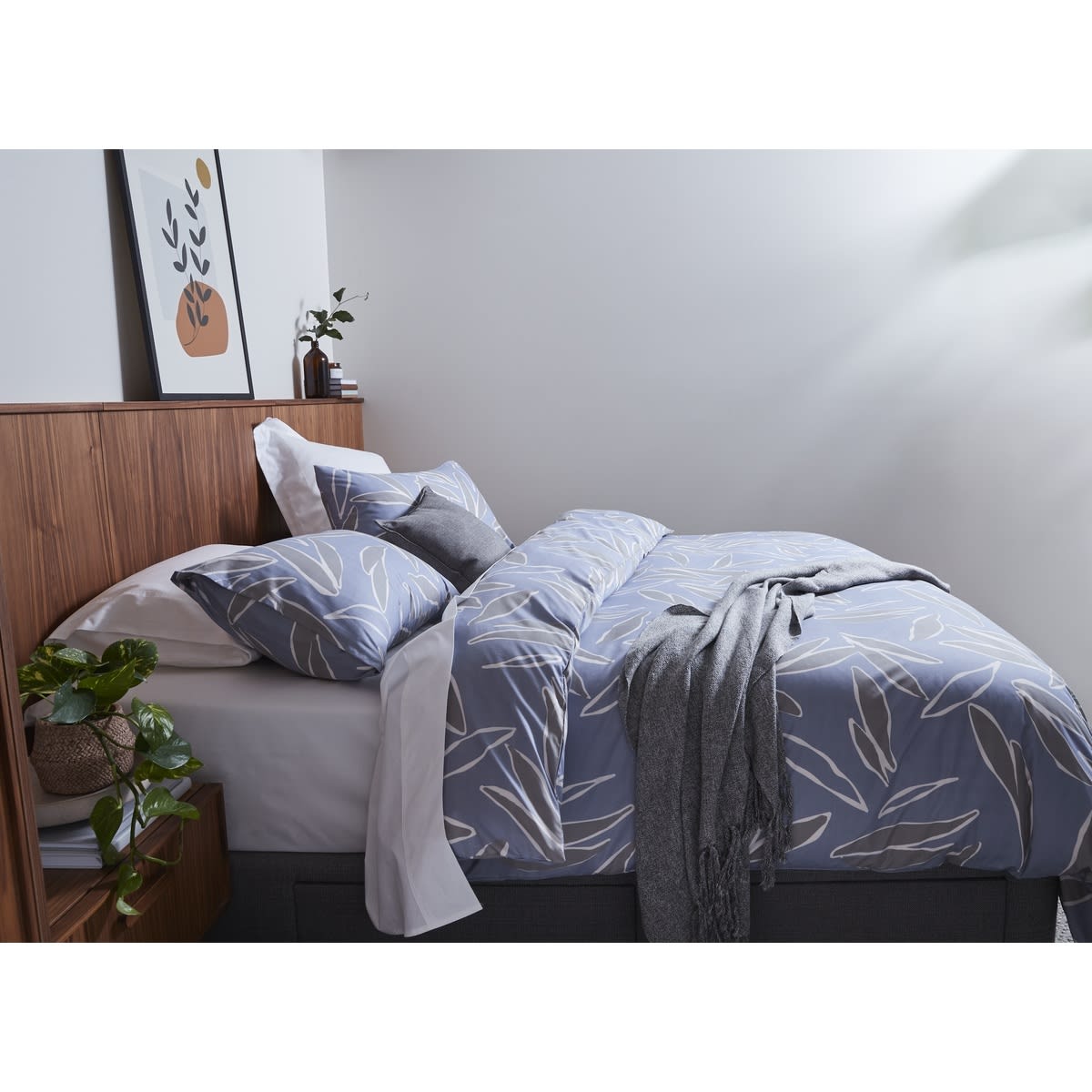 42cm Kira Cushion - Grey