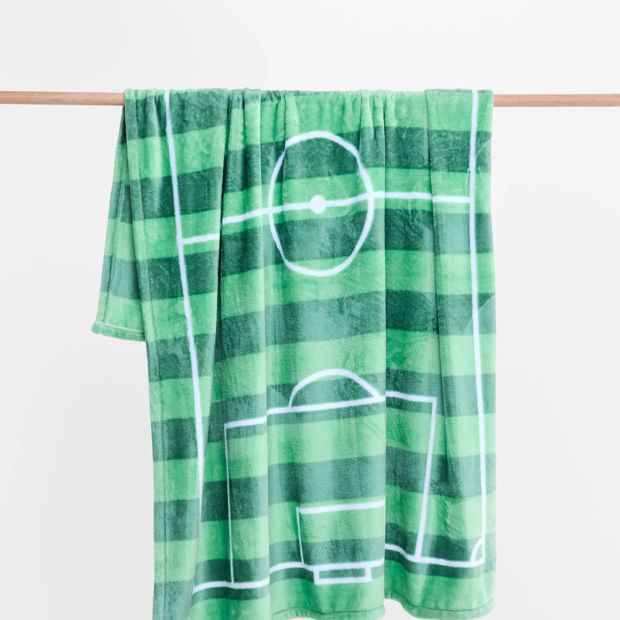Sammy Soccer Field Super Soft Throw