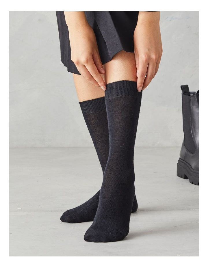 2 Pack Bamboo Comfort Crew Length Socks in Black