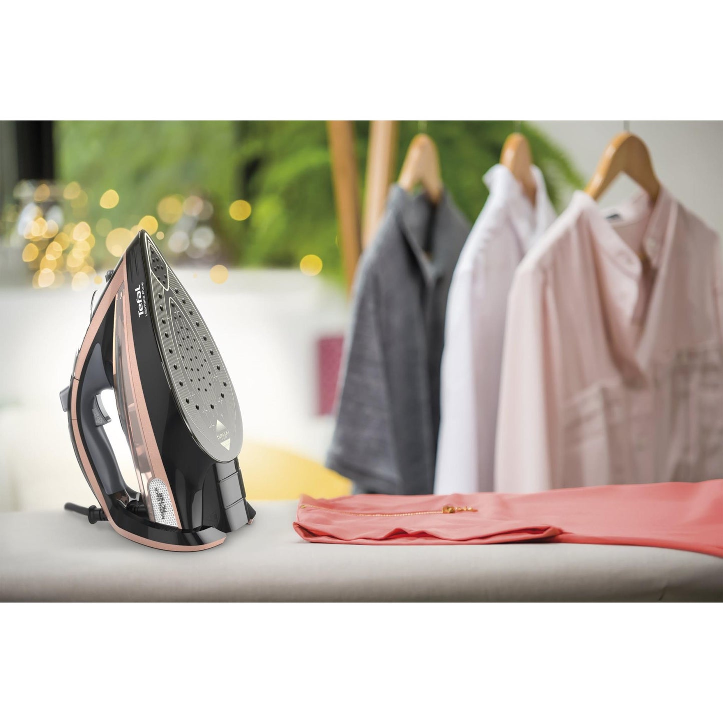 Tefal Ultimate Care Anti-Calc Steam Iron